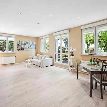Ferienhaus Mit Garten In Дом отдыха *
